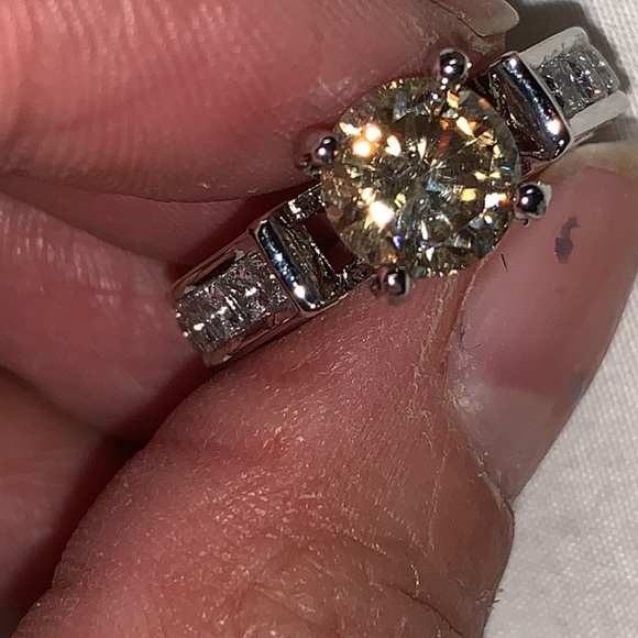 2.20 carat Moissanite size 5 925 - Picture 8 of 12